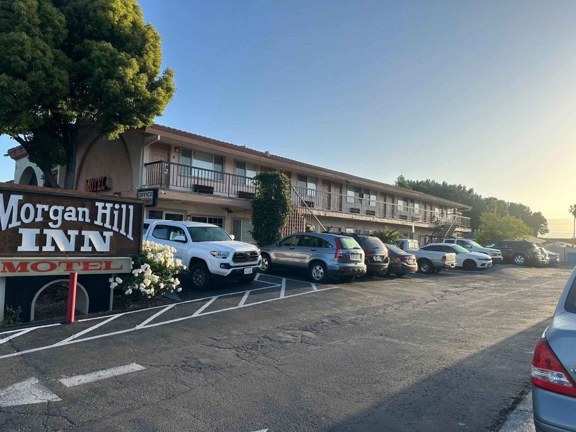 Morgan Hill Inn エクステリア 写真
