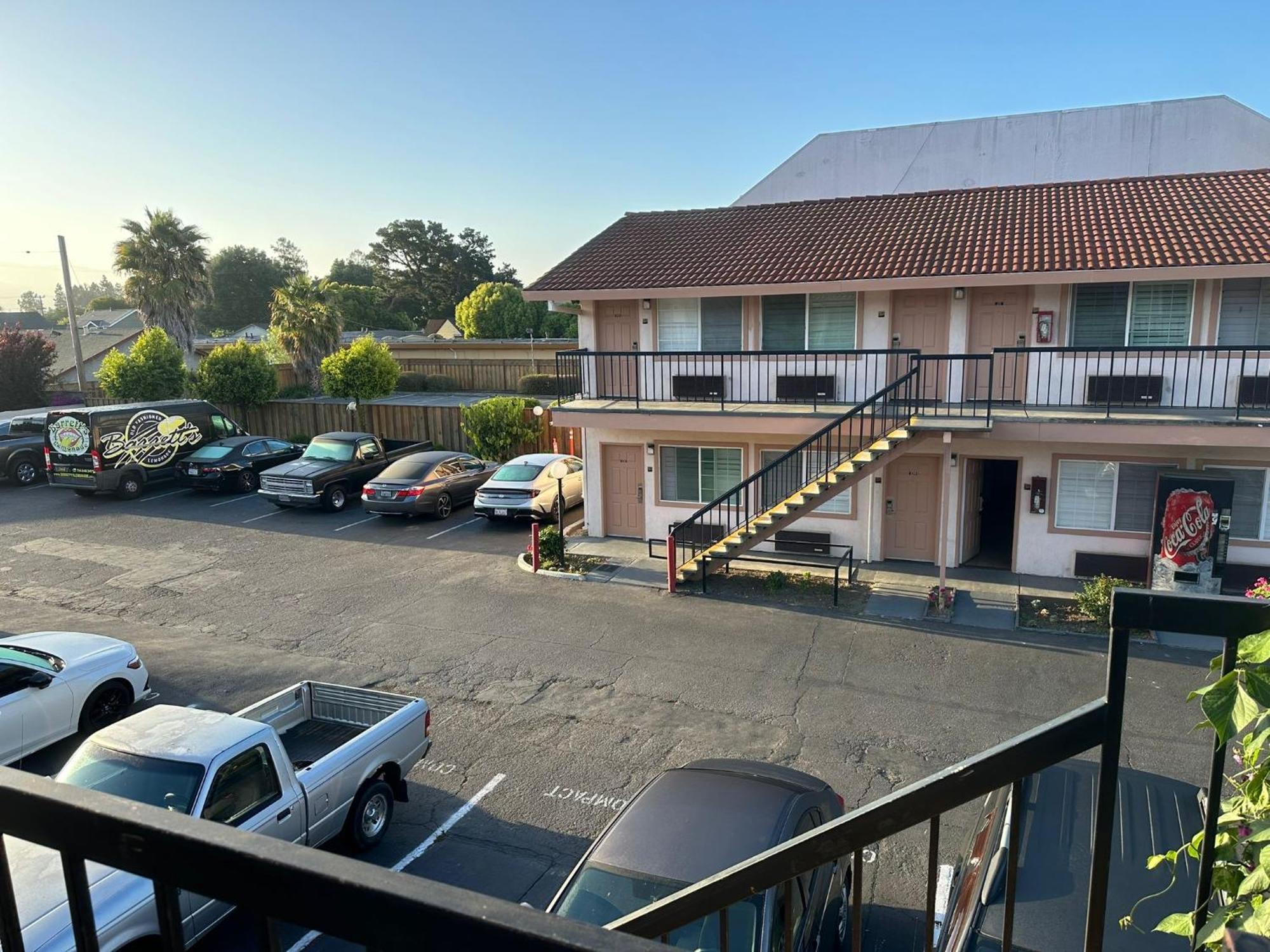 Morgan Hill Inn エクステリア 写真