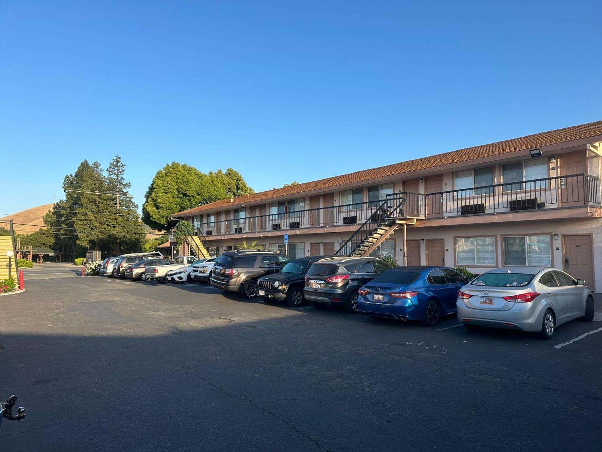 Morgan Hill Inn エクステリア 写真